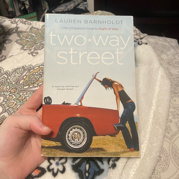 2/$5 | Lauren Barnholdt | Books - Picture 4 of 15